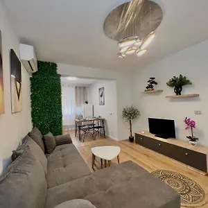 Pine Apartment Tirana