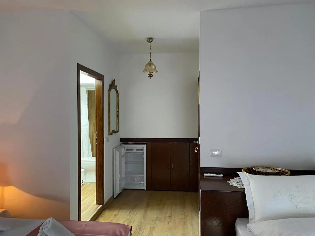 Yuri Guest House Gjirokaster Albania