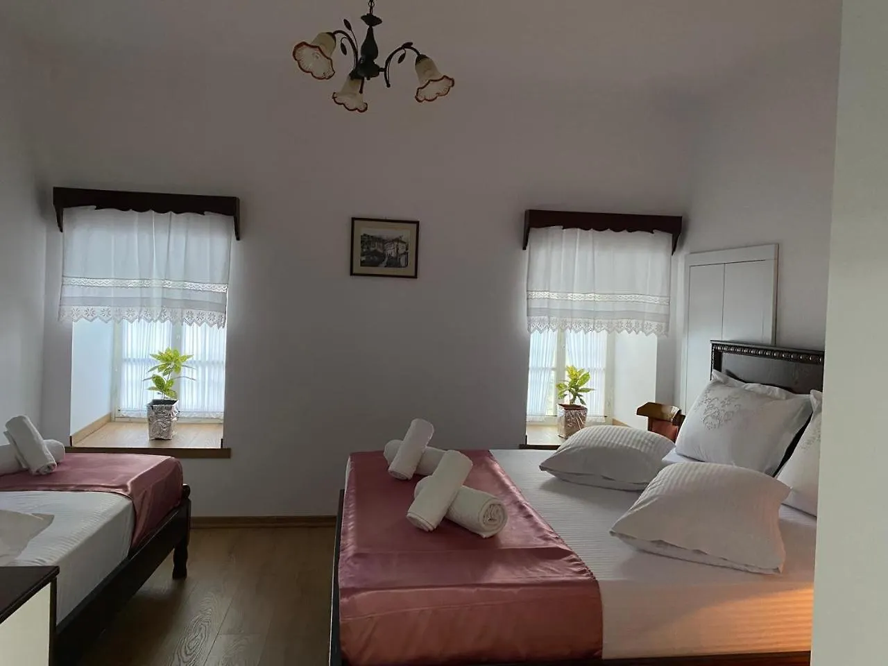 Yuri Guest House Gjirokaster Apartment